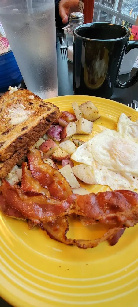 1 Egg Hash Browns Bacon and Toast
